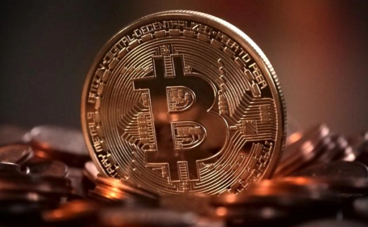 Bitcoin: Echo of 2016 or Harbinger of the Peak?