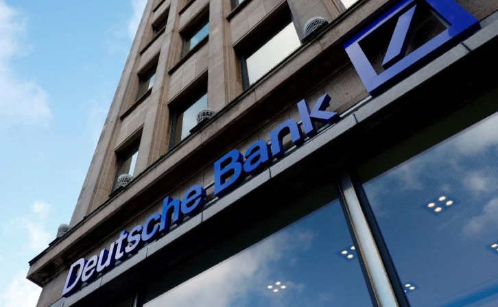 Deutsche Bank's Blockchain Move: An End to the Margin Squeeze?