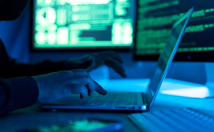 Prison Sentence for Hacker Who Stole 500 Coinbase Accounts in the UK