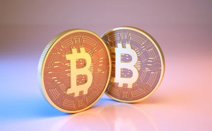 Bitcoin Rises to $62,000!