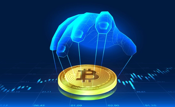 Bitcoin's Rise and Fall Risk: 2025 Predictions